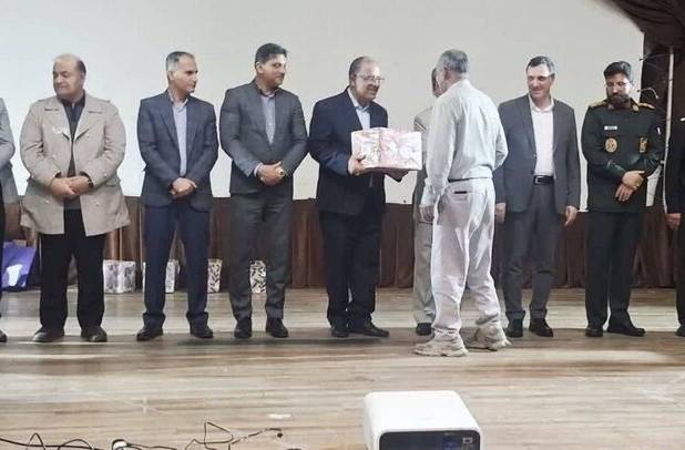 فرماندار بوشهر: خارگ در پیشانی مبارزه با استعمار قرار دارد