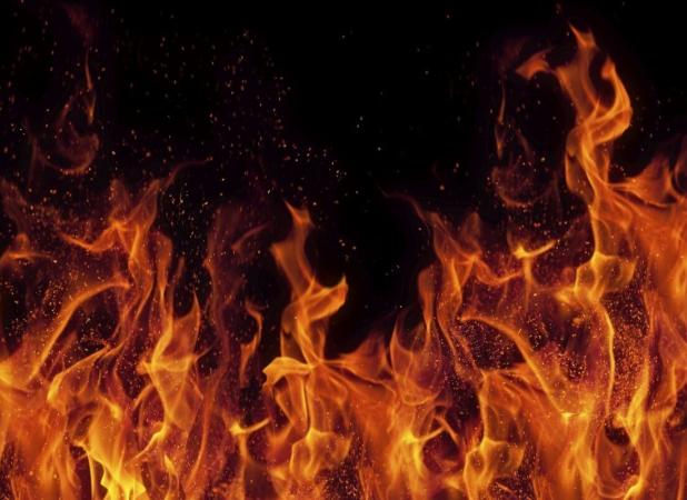 آتش سوزی یک هتل در خیابان مفتح