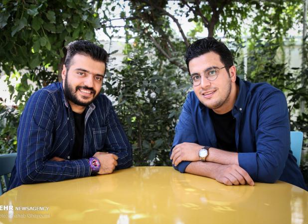 دو مجری معروف ایران، عکس‌های خصوصی همدیگر را پخش کردند!