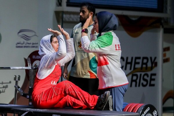 دختران پاراوزنه برداری قهرمان و نایب قهرمان شدند