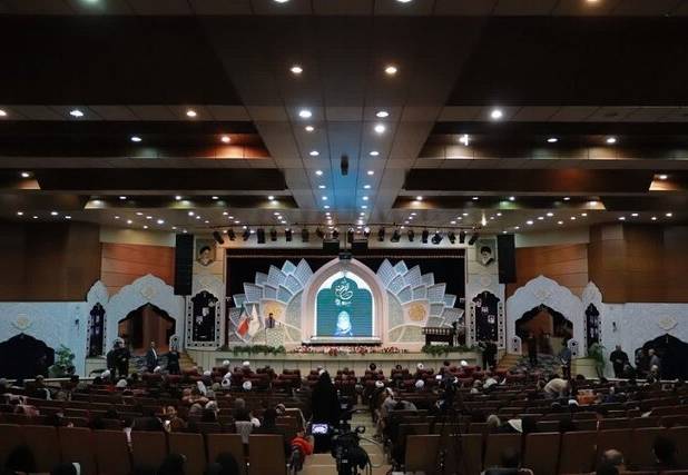 افتتاح نمایشگاه قرآن و عترت در تبریز