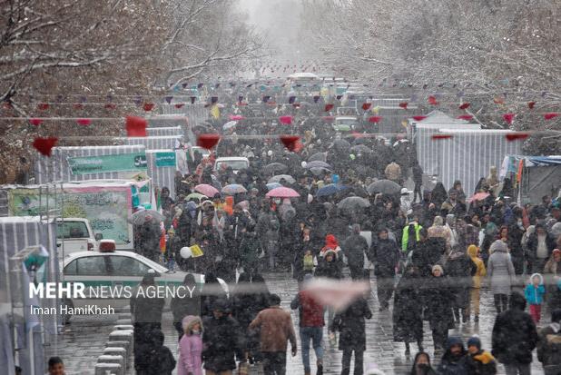 برگزاری جشن کیلومتری میلاد منجی در همدان