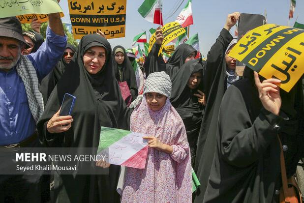فریاد مرگ بر اسرائیل در راهپیمایی جمعه‌های خشم خوزستان
