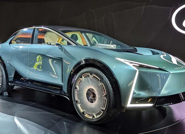 شاسی‌بلند لکسوس ال اس جدید هم آشکار شد!