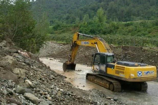 صفری: برداشت غیرقانونی شن و ماسه از بستر رودخانه سجادرود متوقف شد