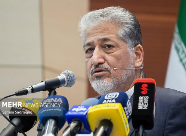 اساتید دانشگاه در سنگر مقابله با جنگ نرم حقیقت بایستند