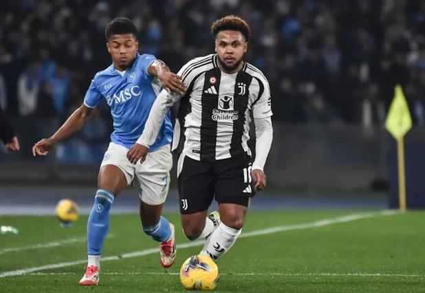 شکست بانوی پیر در شهر ناپل/ رمی‌ها باختند