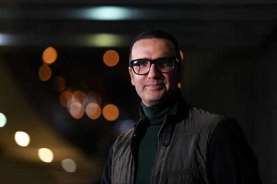 شاید محمدرضا فروتن را چیزخور کردند و بهش نقش دادند