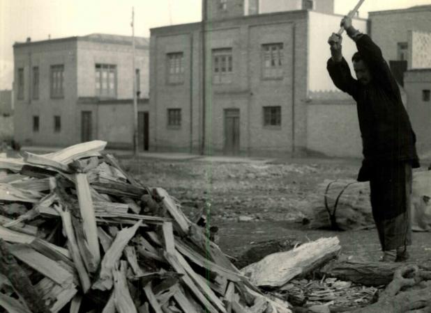 عکس‌های تماشایی از آخرین هیزم‌فروشان تهران را ببینید!