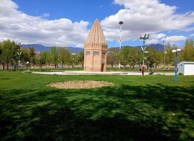 گردشگری مذهبی می‌تواند تویسرکان را متحول کند