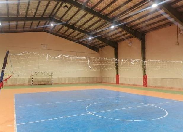 بازگشایی دوباره سالن ورزشی فجر بروجن پس از ماه‌ها تعطیلی؛ تحولی بزرگ در زیرساخت‌های ورزشی شهرستان