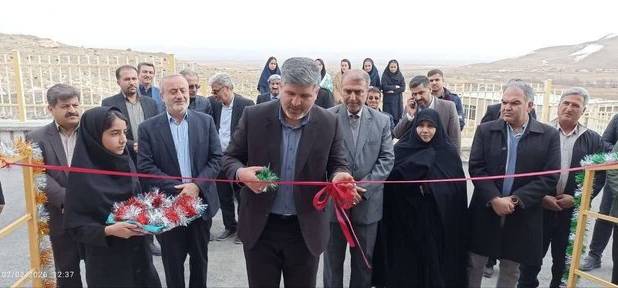 افتتاح و کلنگ‌زنی چندین پروژه عمرانی و آموزشی در قروه همزمان با دهه فجر