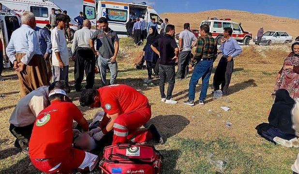 واژگونی مینی‌بوس در محور مهاباد به ارومیه ۱۱ مصدوم برجا گذاشت