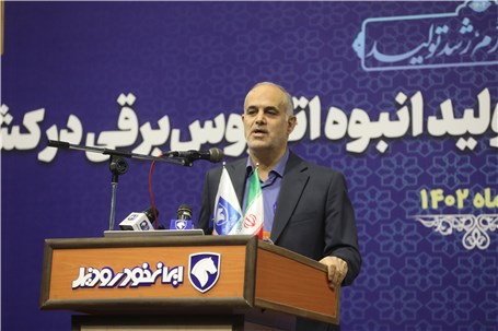 ارزش افزوده صنعت خودرو در مالکیت فرآیند تولید خودرو برقی است