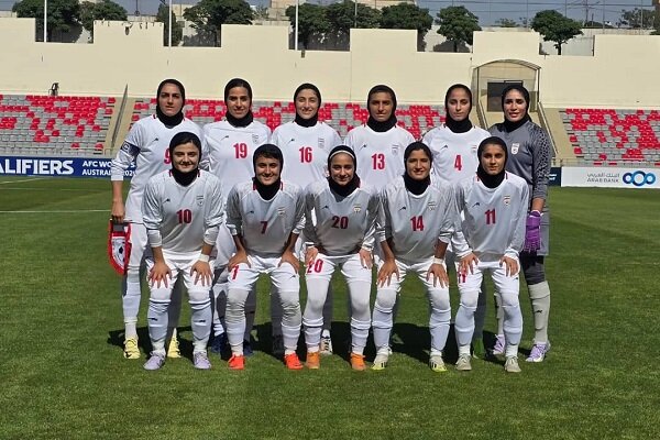 تبریک کانون مربیان برای صعود فوتبال بانوان