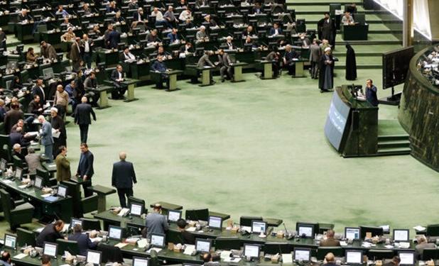 ادامه تحصیل کارکنان دستگاه‌های اجرایی ممنوع می‌شود؟/ طرح ساماندهی ماموریت دانشگاه‌ها به کمیسیون آموزش ارسال شد