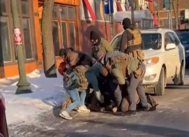 مینیاپولیس آمریکا بار دیگر به منطقه جنگی تبدیل شد