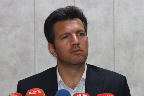 شادی: مربیان روس در ایران می مانند/ اردوها با آرامش ادامه دارد