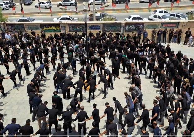 سینه‌زنی سنتی روز عاشورا در کاکی