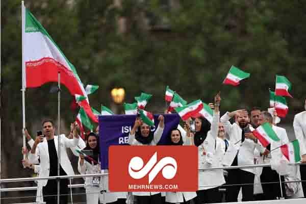 عبور کاروان ورزشی ایران از رودخانه سن محل برگزاری افتتاحیه المپیک