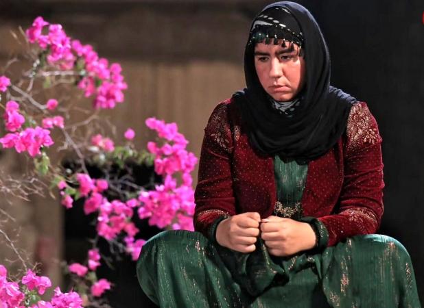 خوش‌وبشِ روناک و نورالدین در پشت‌صحنه سریال «نون خ»