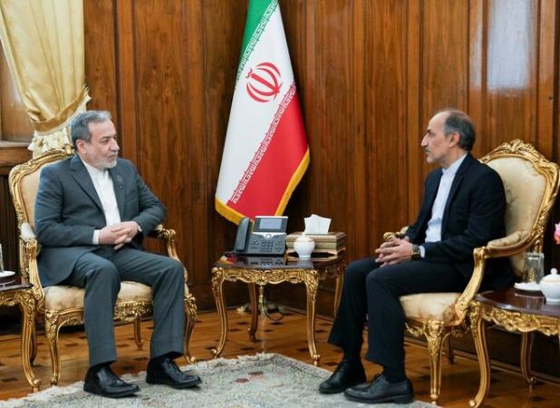 دیدار سرکنسول جدید جمهوری اسلامی ایران در بمبئی هند با عراقچی