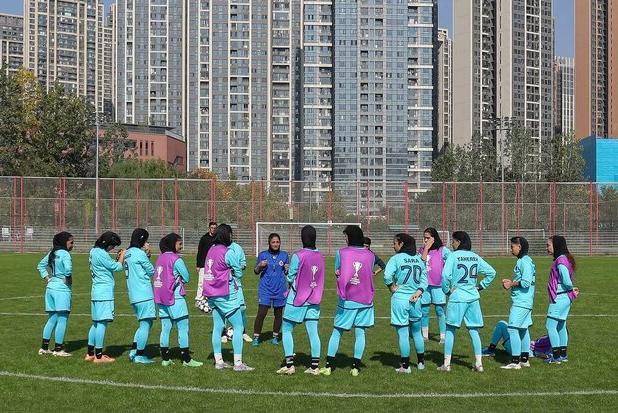 شکست دختران فوتبال بم در آغاز لیگ قهرمانان آسیا