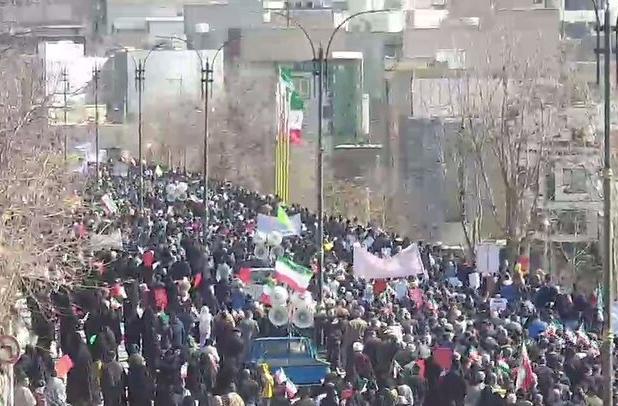 نمایی از حضور باشکوه خرم‌آبادی‌ها در راهپیمایی ۲۲ بهمن