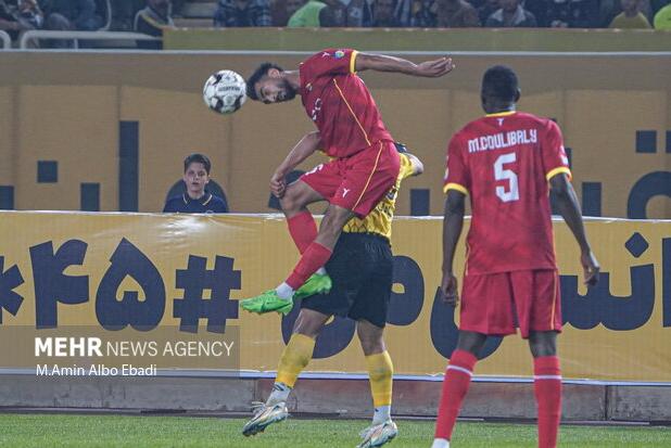 نیمه اول فولاد و شمس آذر با یک گل به خودی