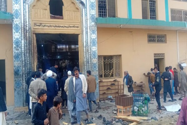 انفجار در مسجد شیعیان در پاکستان؛۱۲ نفر شهید و ۲۰ نفر زخمی شدند+ فیلم