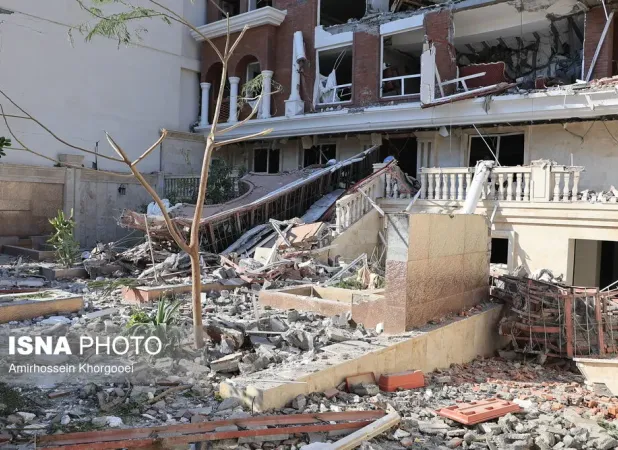 تصاویری از انفجار شدید یک ساختمان در بندرعباس