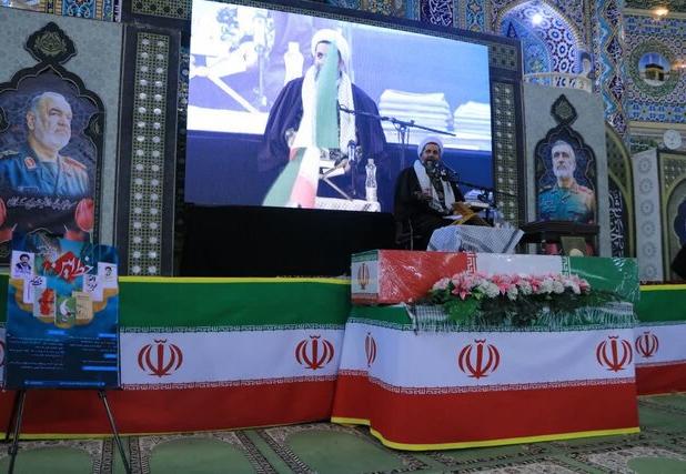 استاد حوزه و دانشگاه: مسئولان از ظرفیت بسیج استفاده کنند