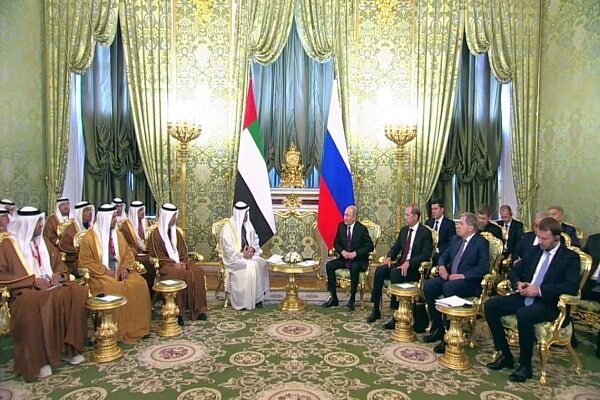 سفر رئیس‌ امارات به روسیه و دیدار با «پوتین»+ فیلم