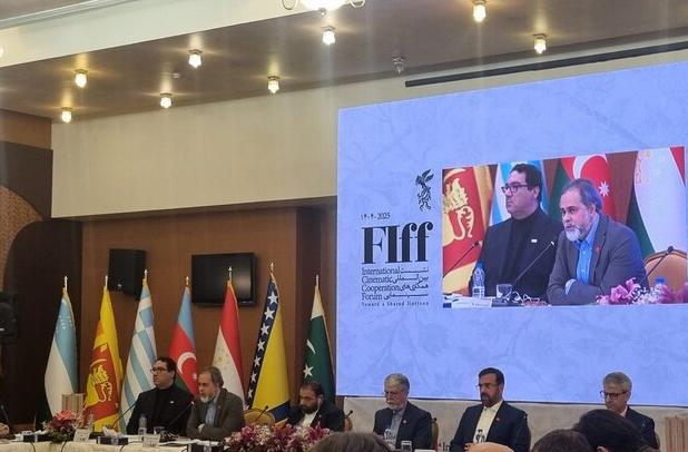 فریدزاده: سینما دانشگاهی برای هنر شنیدن و گفت‌وگوی جهانی است