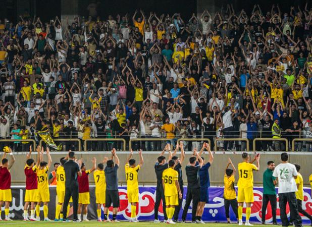 باشگاه فجر شهید سپاسی از هواداران این تیم عذرخواهی کرد
