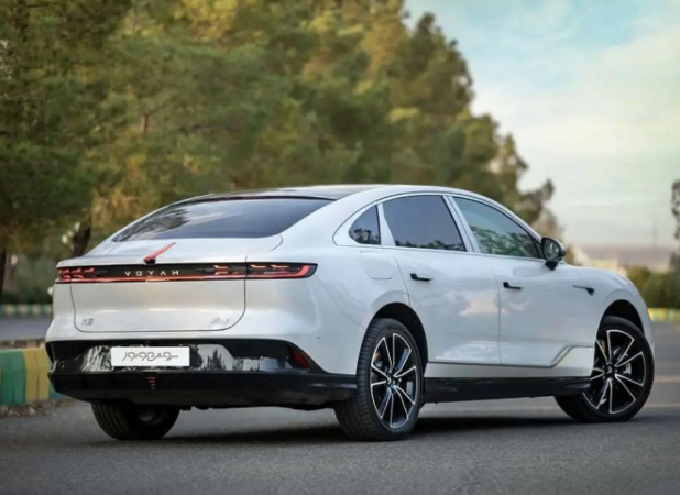 قوی‌ترین سدان بازار خودرو رونمایی شد