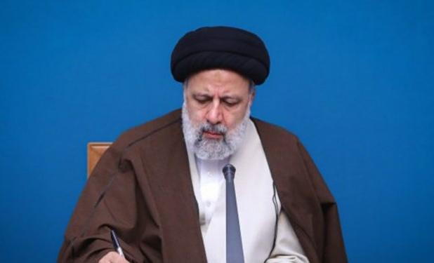 تسلیت رئیسی در پی درگذشت مادر شهیدان حلوائی