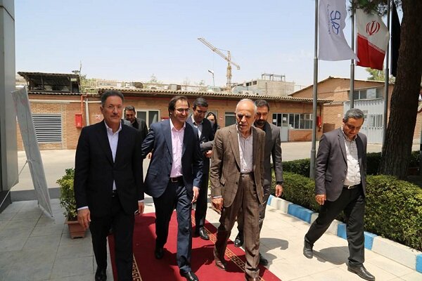نماینده رئیس‌جمهور از عملکرد بانک ملی تقدیر کرد