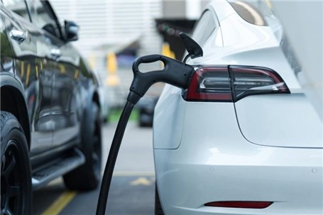 گزارش دیوان محاسبات درباره عملکرد وزارت صمت درباره واردات خودروهای برقی و هیبریدی