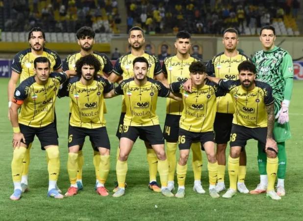 ترکیب سپاهان با نیمکت‌نشینی استقلالی‌ها
