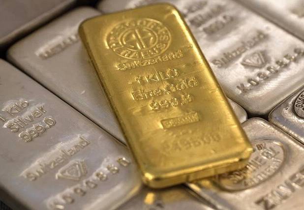 عوامل ریزش قیمت طلا در بازارهای جهانی چیست؟