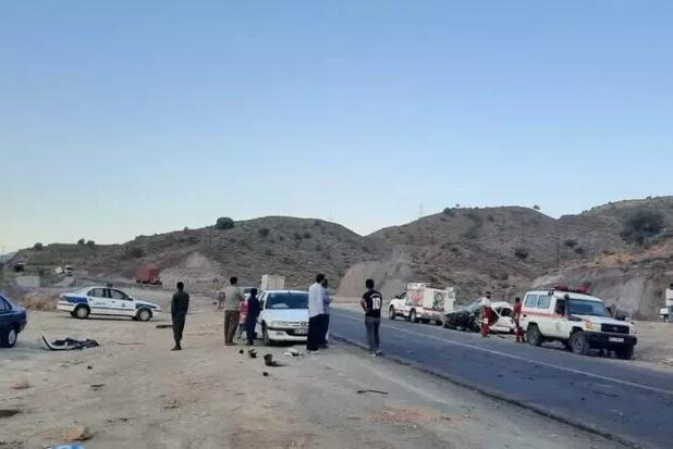 تصادف زنجیره ای در محور جیرفت -کرمان ۲ کشته و۷ مصدوم داشت
