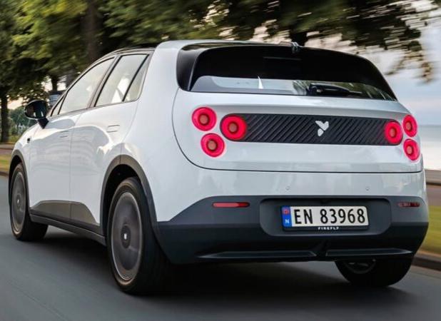 قیمت آیفون‌ پرومکس دنیای خودرو اعلام شد!