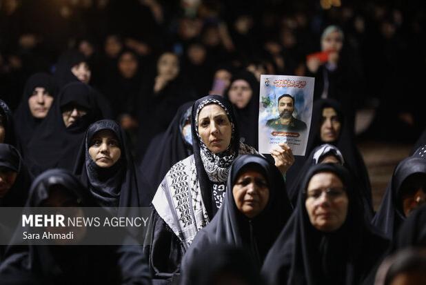 وداع با پیکر شهید حسینی نژاد در حرم مطهر امام رضا(ع)