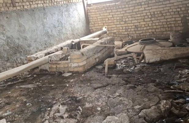 ۱۰سال زندگی با بوی فاضلاب؛ مسکن مهر گلپایگان همچنان گرفتار پساب است