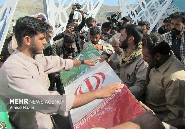 شهید گمنام هشت سال دفاع مقدس در جکدان بشاگرد آرام گرفت