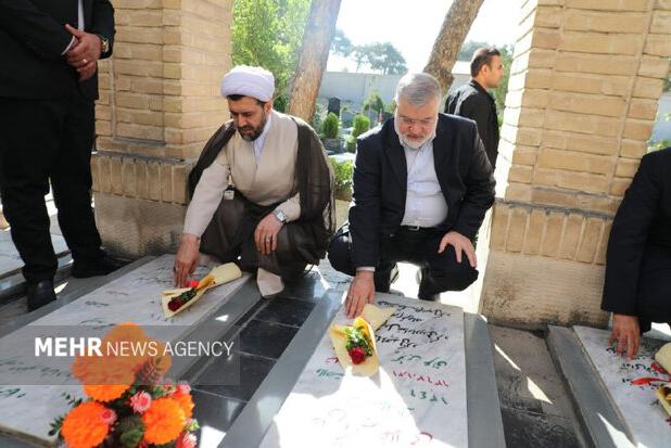 ادای احترام استاندارتهران به شهدای اسلامشهر؛هفتمین سفرمعتمدیان آغاز شد