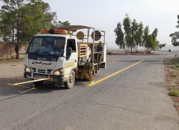 عملیات راهداری در ۴۰ کیلومتر محورهای روستایی ایوانکی انجام شد