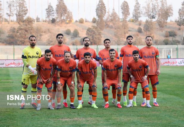 سرمربی پادیاب: بازیکنانم استقلال را بزرگ ندیدند!/ آسانی به ما بی‌احترامی کرد