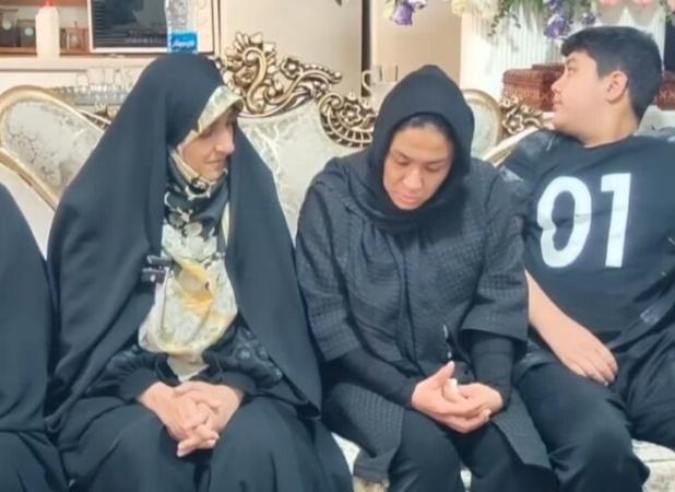 دیدار معاون رئیس‌جمهور با خانواده شهدا